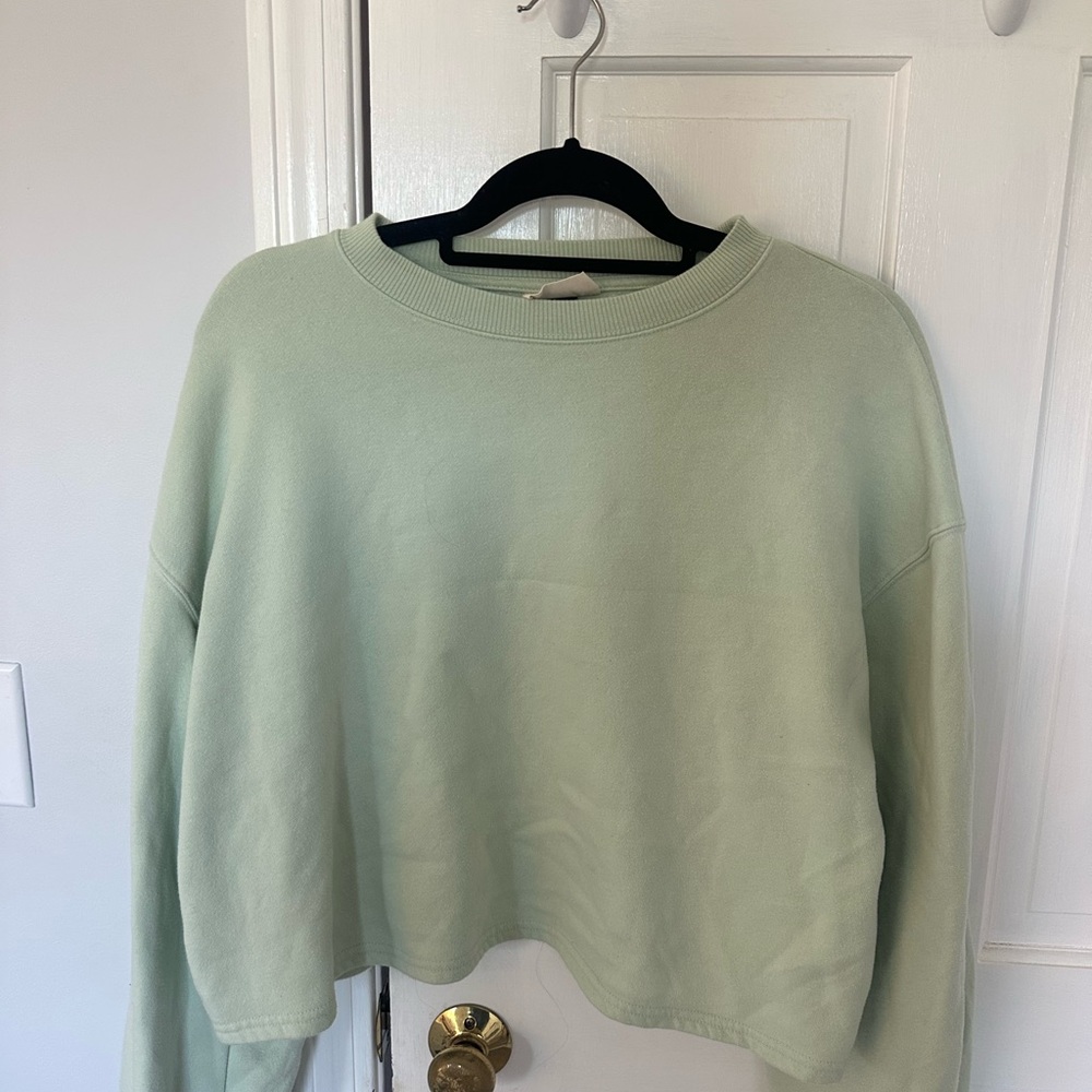Universal Thread Light Green Pullover